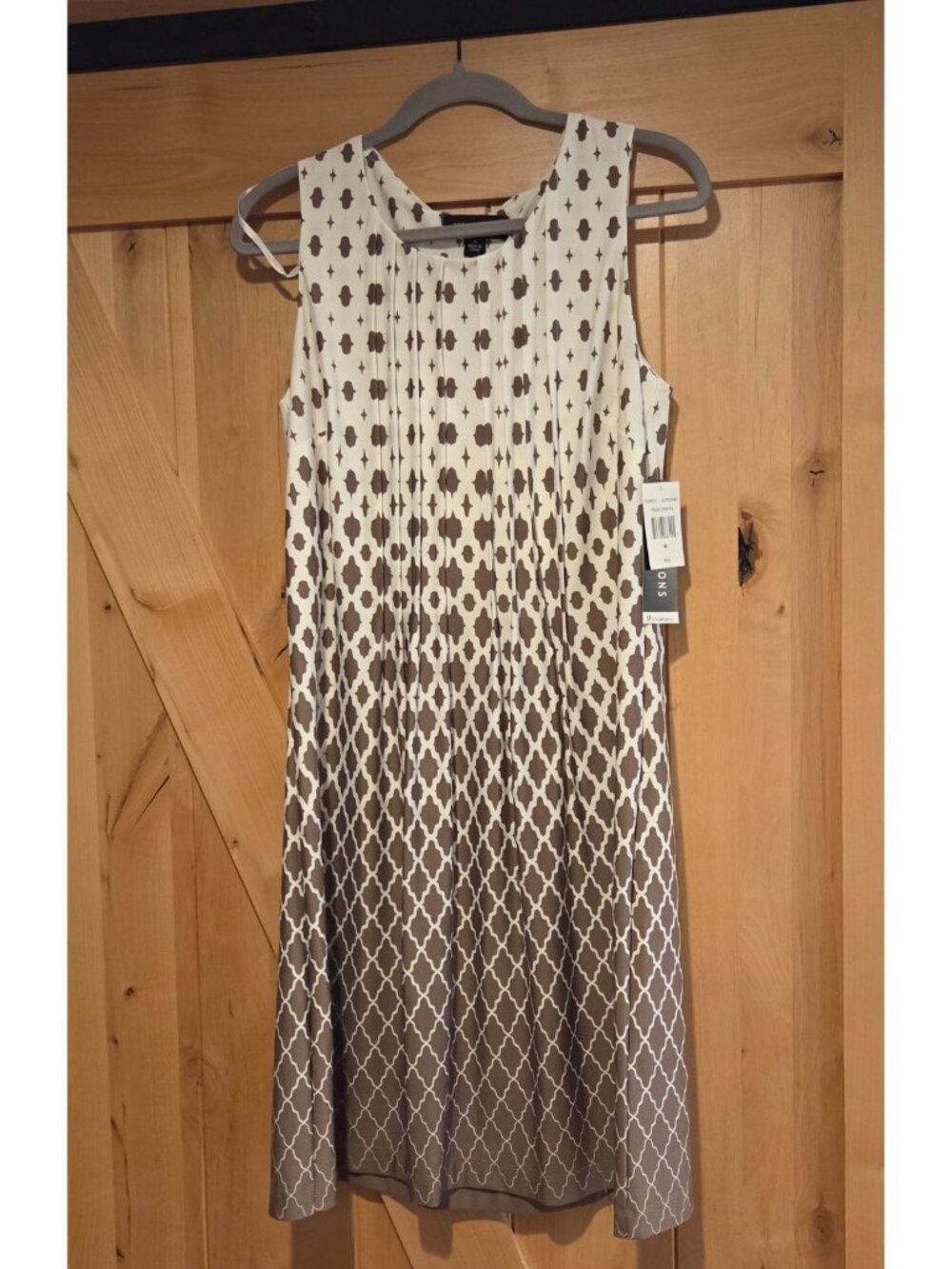 New! Perceptions NY  Taupe/Ivory Pleated Sleeveless Shift Dress Sz M Cocktail